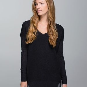 Lululemon The Sweater Life V Neck GRAY Knit size 0